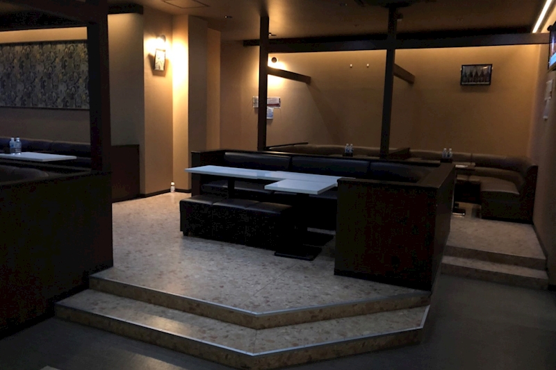 CLUB AREA