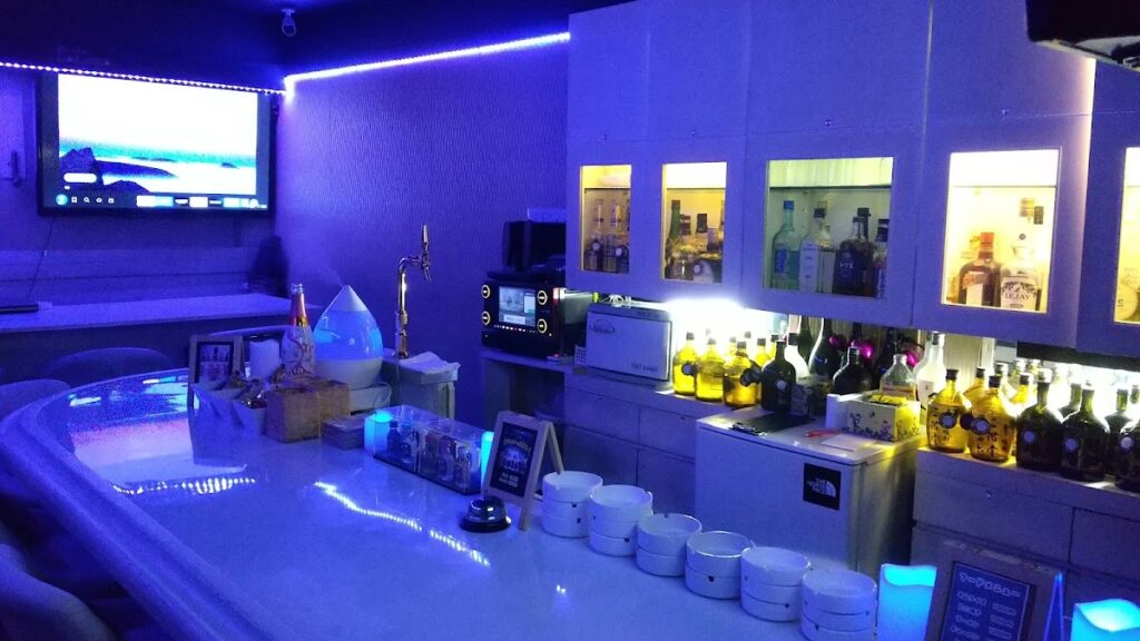 Girls Bar LaLuna