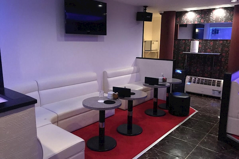 CLUB SCARLET