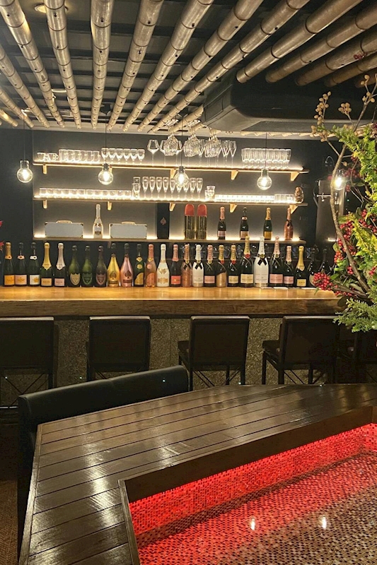 Lounge Meet茶屋