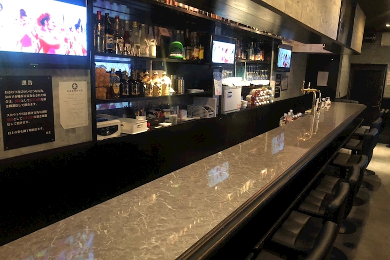 Girls Bar Eight