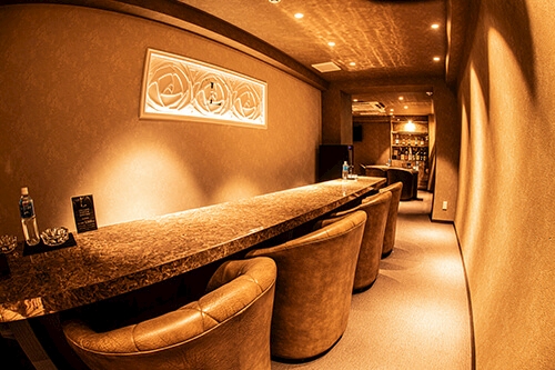 Girl’s Bar LUCIA ルチア