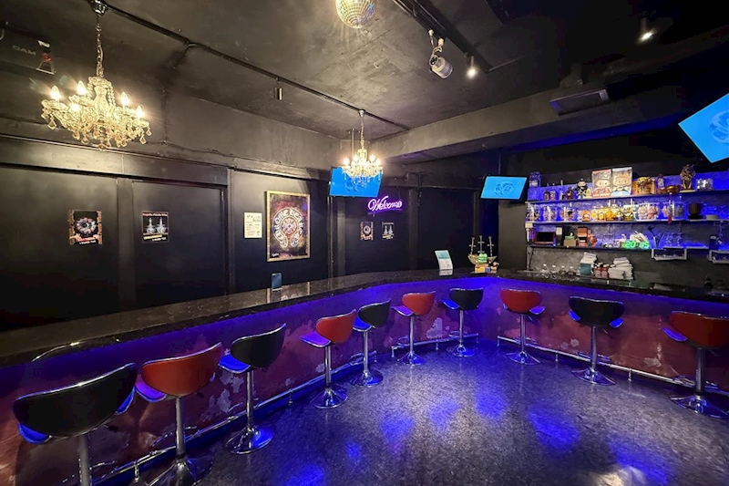 Girls Bar U’rus
