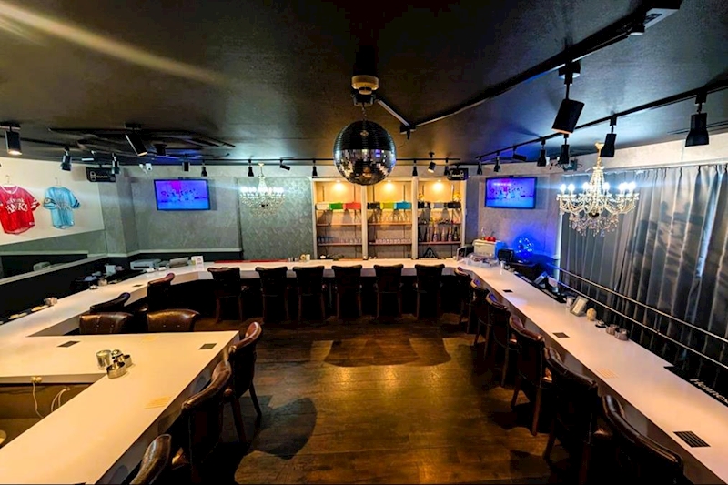 CAFE & BAR Pachi Pachi