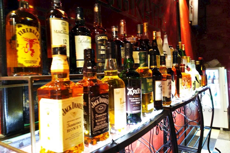 Girls Bar AHKAH’s 豊田土橋店