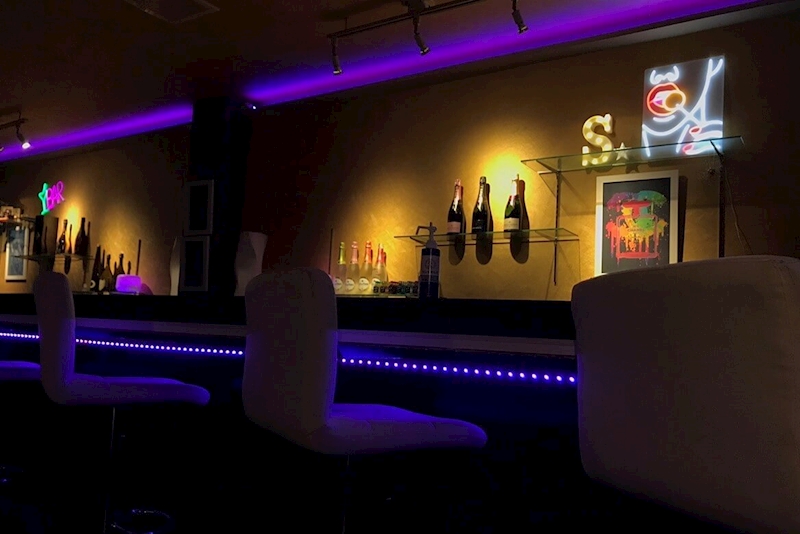 Bar S.