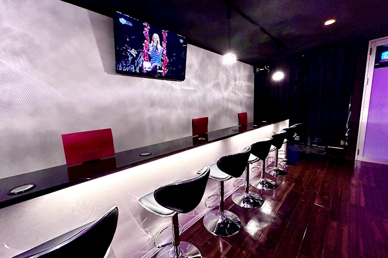 GIRLS BAR REGINA