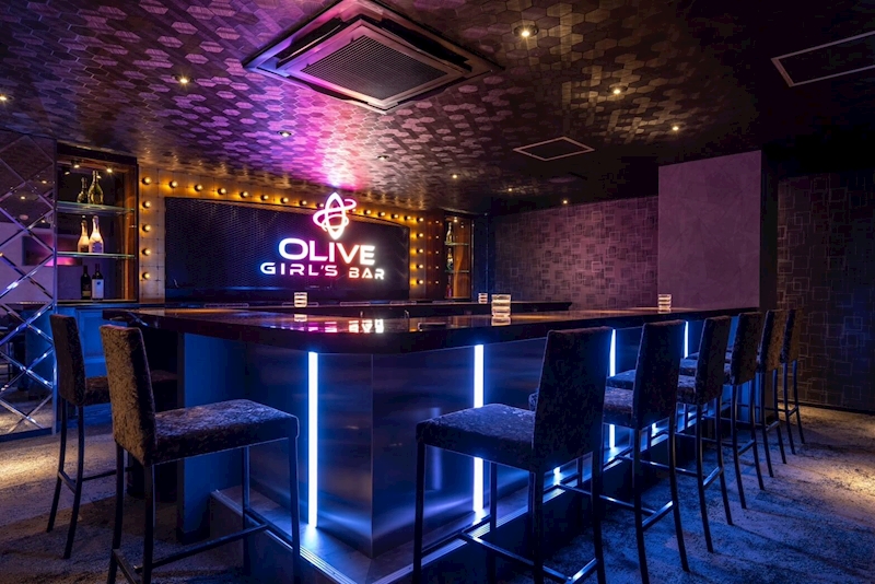 Girl’s Bar OLIVE