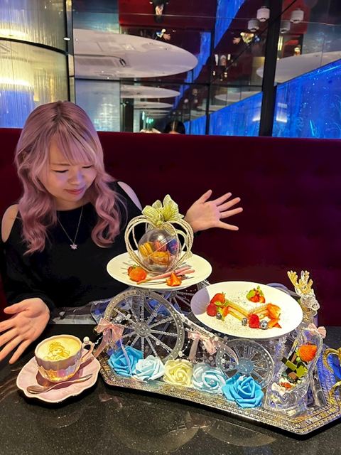 Girls Bar Chéri 在籍キャスト2