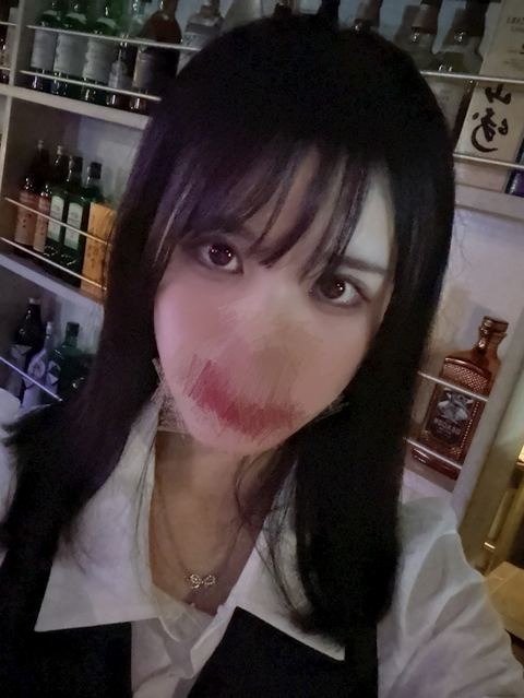 Girl’s Bar allure 在籍キャスト1