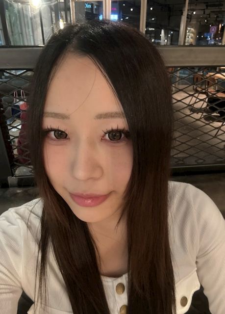 Girls Bar AHKAH’s 安城店 在籍キャスト2