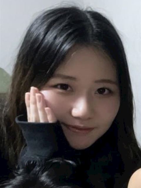 Girl’s Bar PREMIUM 船橋店 在籍キャスト1