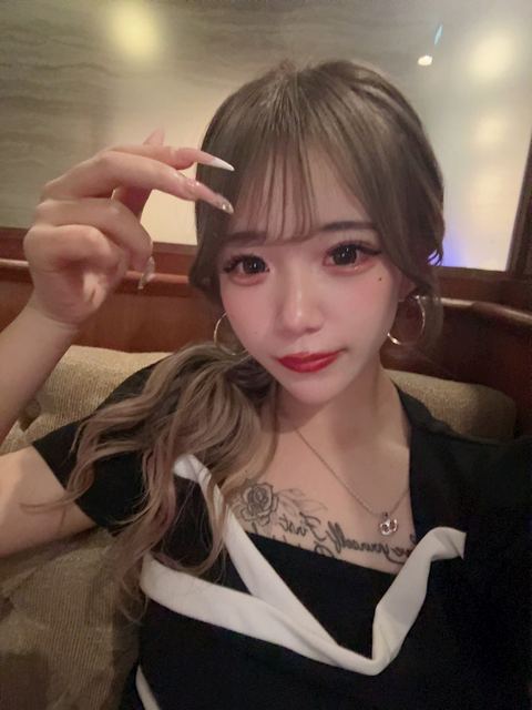 CLUB BUZZ 在籍キャスト1
