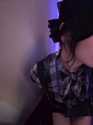 GIRLS LOUNGE ビビット!! うい