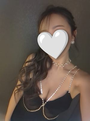CLUB Paris 花沢るい