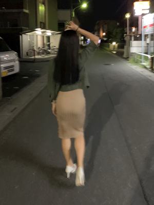 GIRLS LOUNGE Alice まい