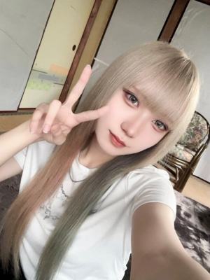 GIRLS BAR れ~ゔ かなちゃん