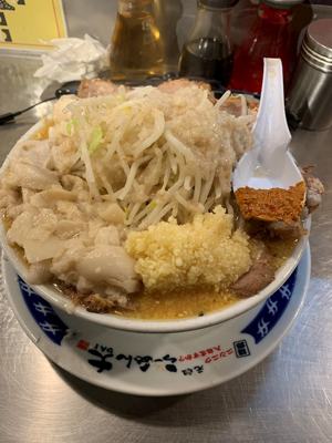 THIRTY THREE 石橋⭐︎THIRTY T.. [28/スタッフ]