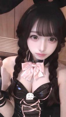 Lounge TIARA ねね