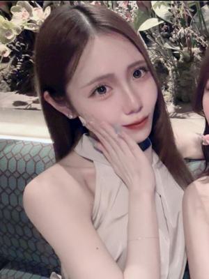 GIRLS LOUNGE FACE るな