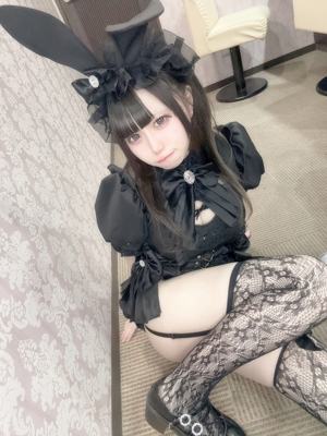 2次元メイドカフェ 割れめ きあらてん🤍🤍..