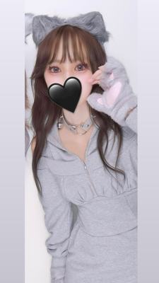 LUANA ももか