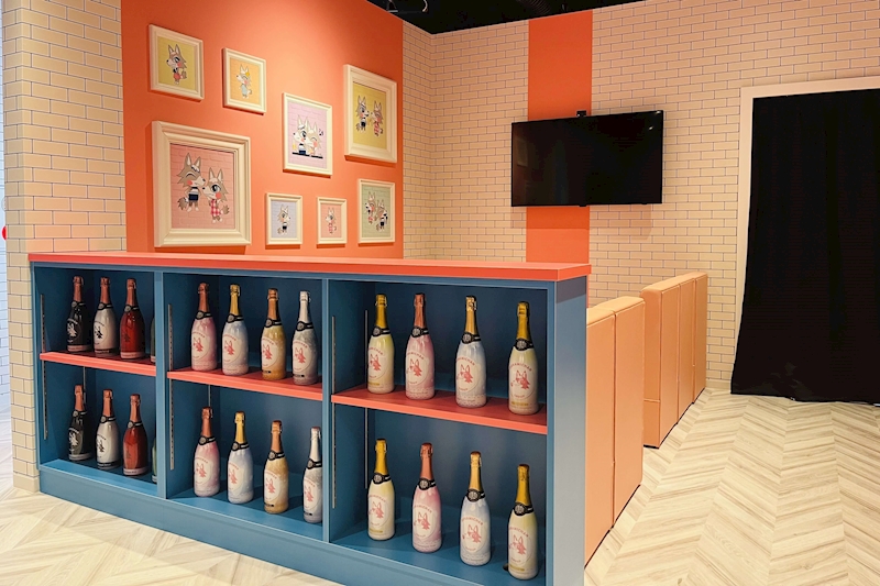オオカミちゃんカフェ天満店